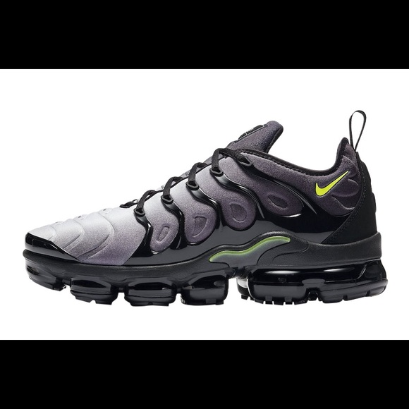 Nike Vapourmax Plus Black/Volt - White - New US 10 - Picture 2 of 7